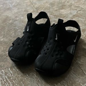 Toddler Boy Nike sandals